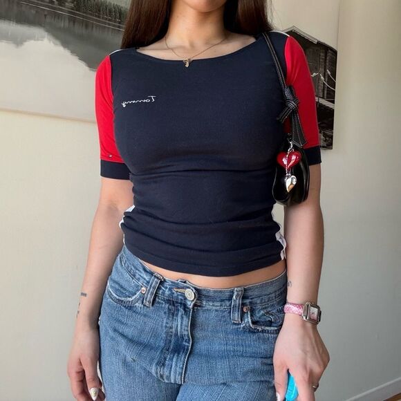 Y2K Tommy Hilfiger casual top - Picture 3 of 3